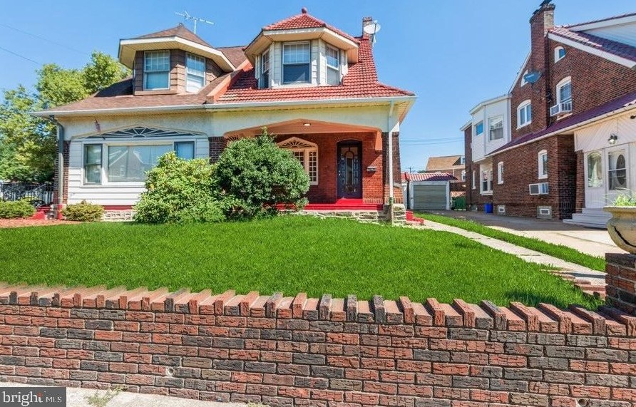 1055 Granite St, Philadelphia, PA 19124-1821