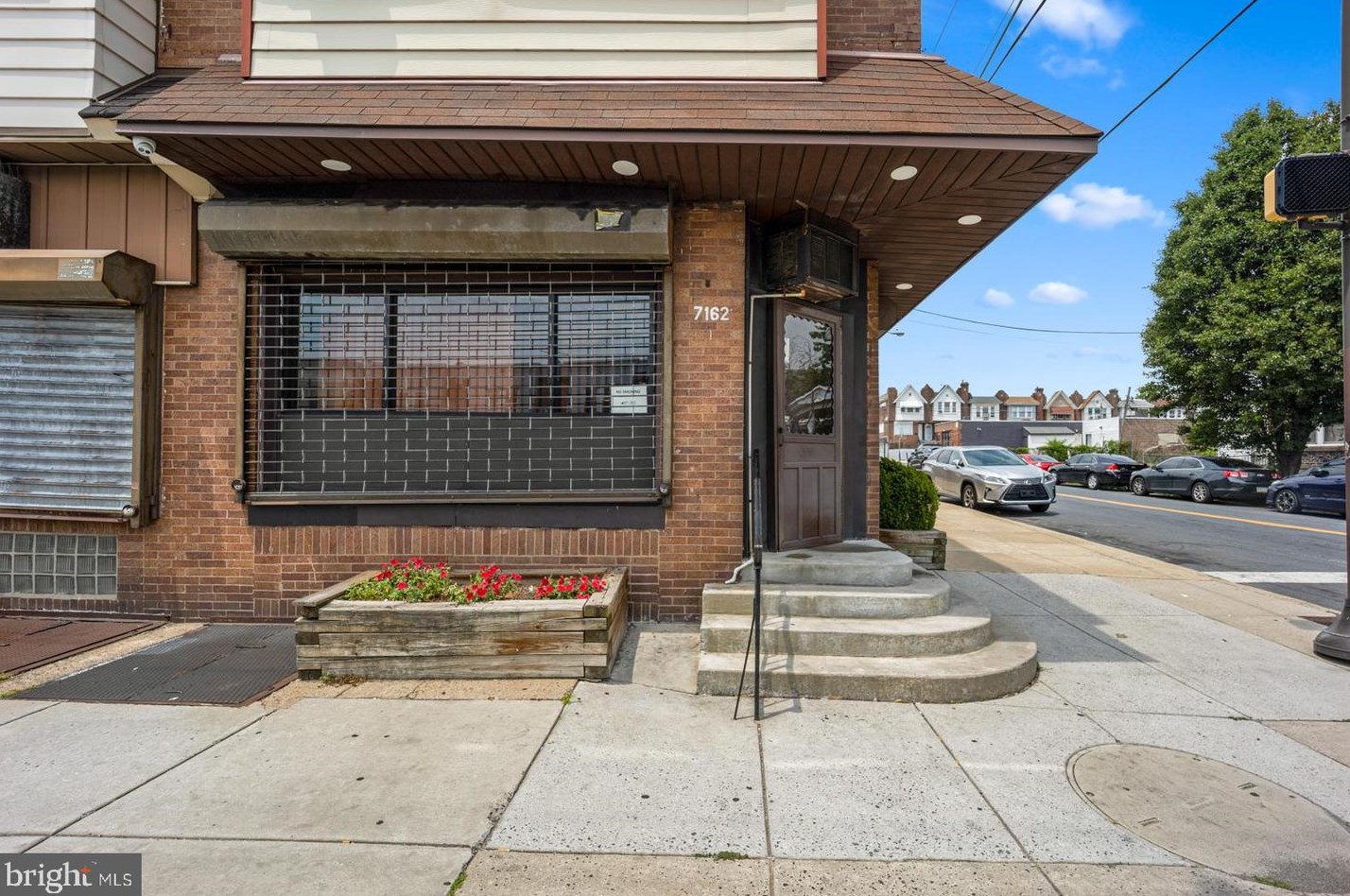 7162 Torresdale Ave, Philadelphia, PA 19135-1328