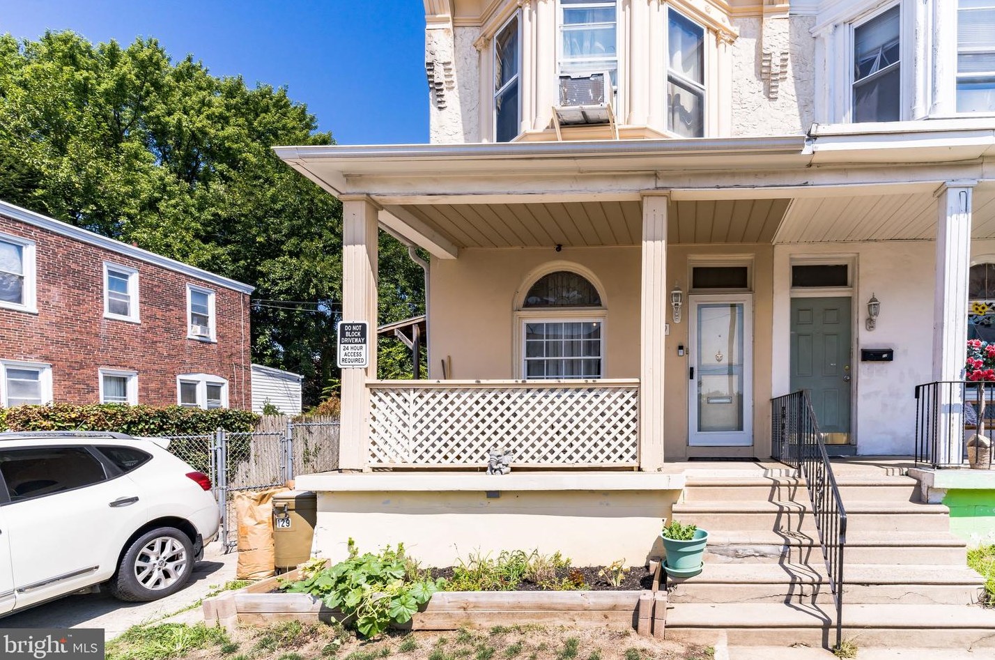 129 Gale St, Philadelphia, PA 19120-2915