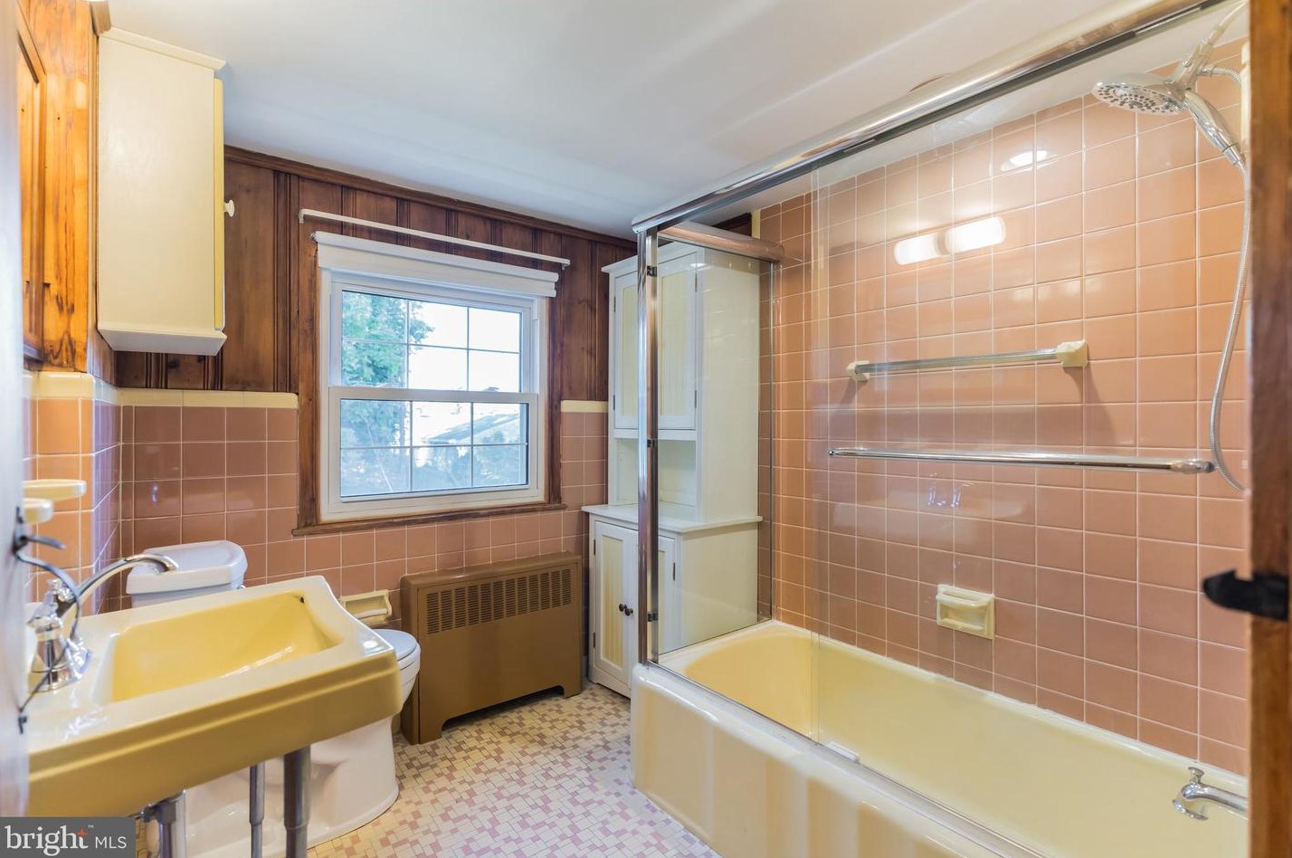 610 Seville St, Philadelphia PA 19128-3630 exterior