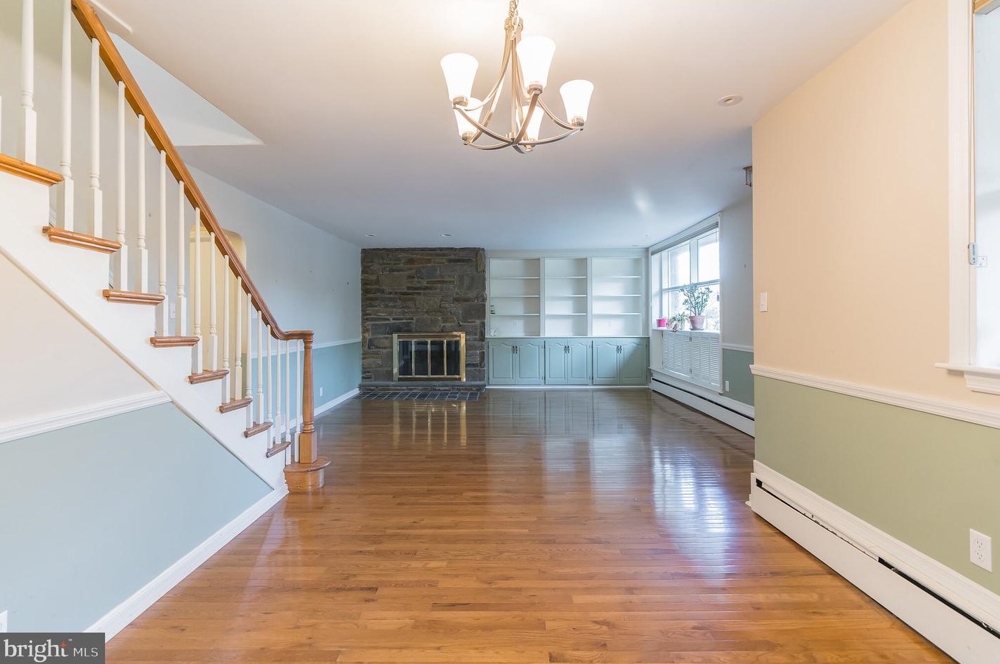 610 Seville St, Philadelphia PA 19128-3630 exterior