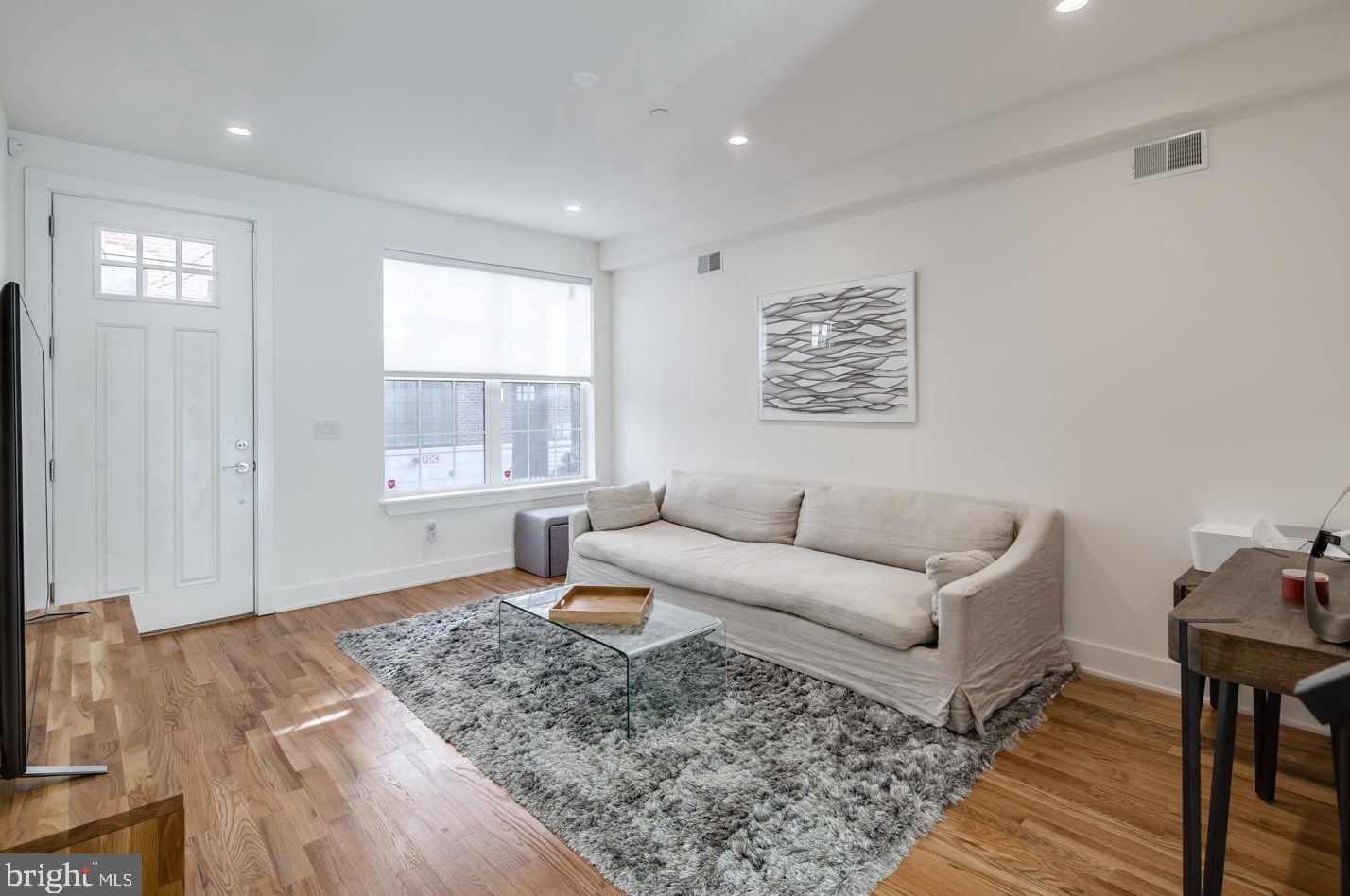 2412 Manton St, Philadelphia, PA 19146