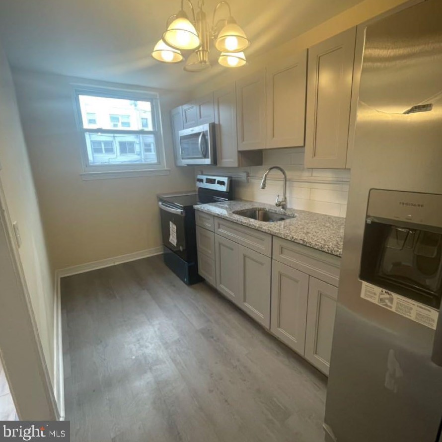 7816 Fayette St, Philadelphia PA  19150-2102 exterior