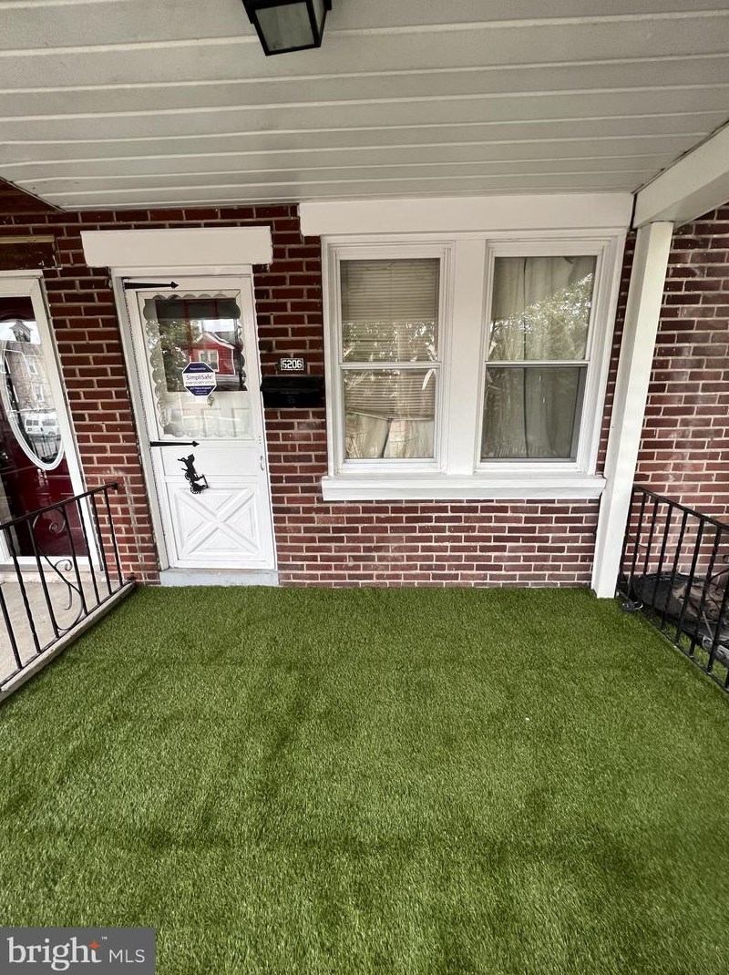 5206 Akron St, Philadelphia, PA 19124-1913