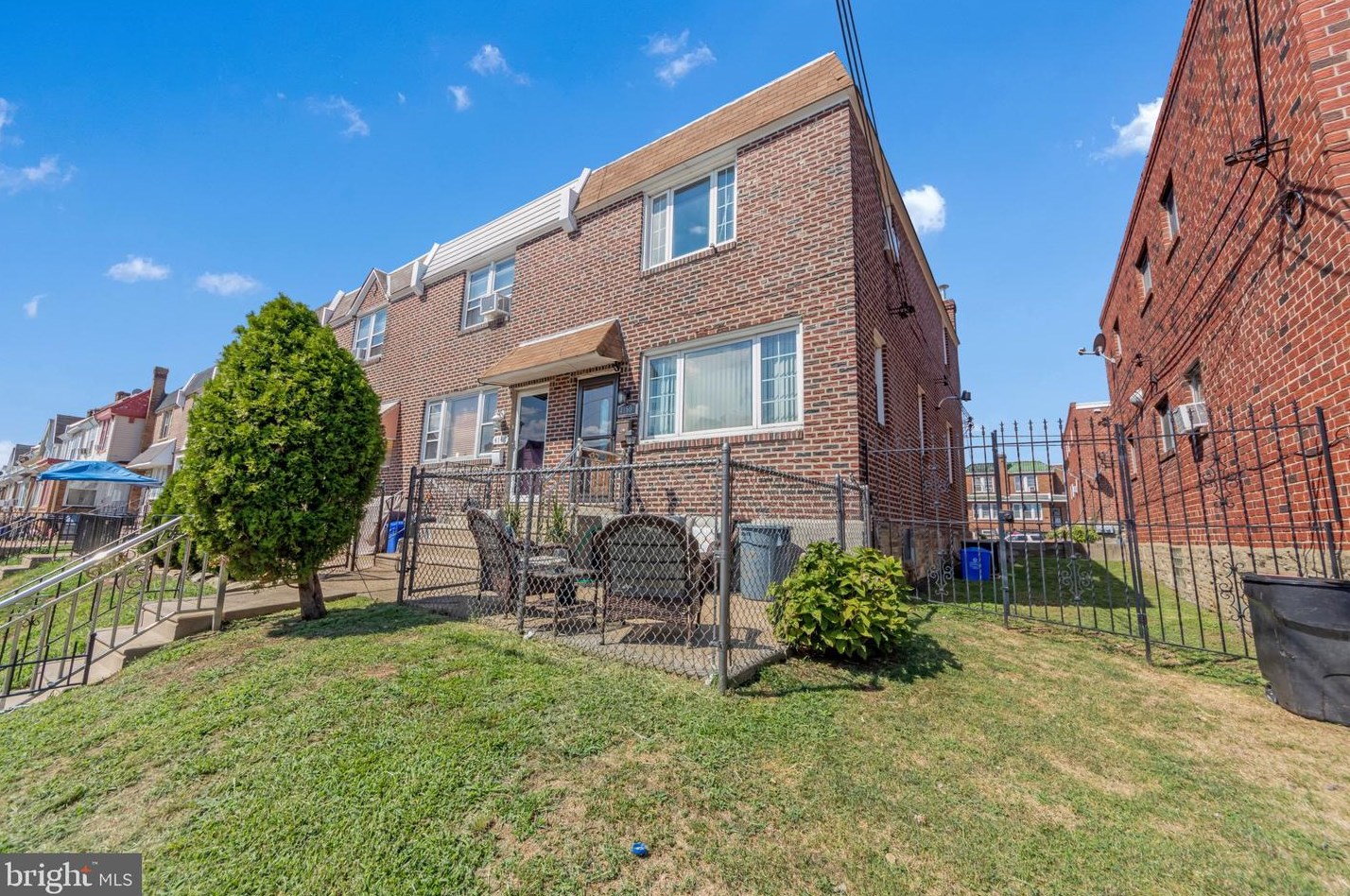 4150 Glendale St, Philadelphia, PA 19124-5322