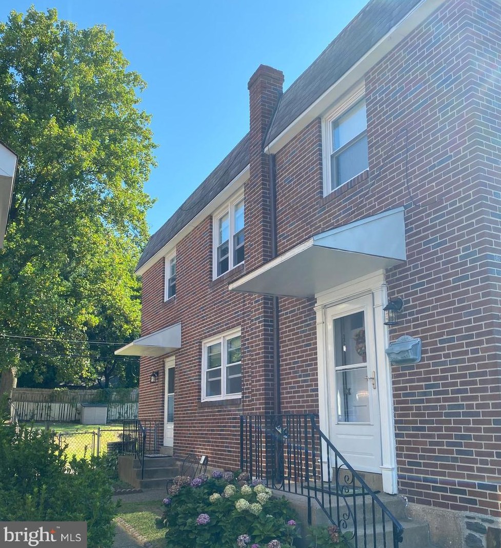 7115 Valley Ave, Philadelphia, PA 19128-3207