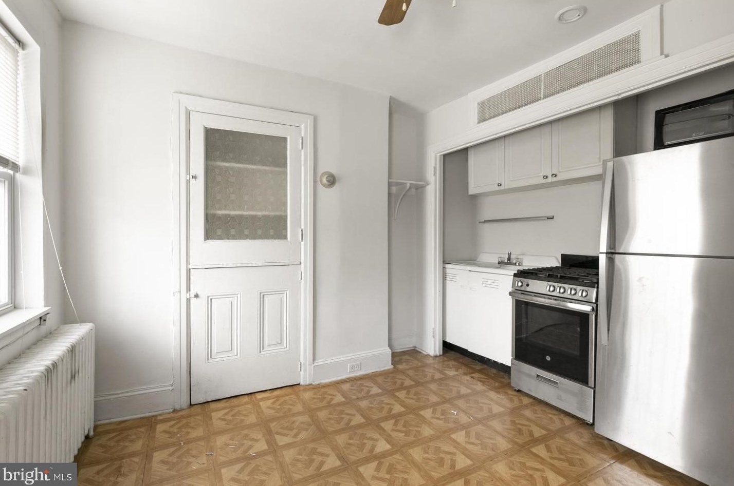 239 E Girard Ave #3, Philadelphia, PA 19125