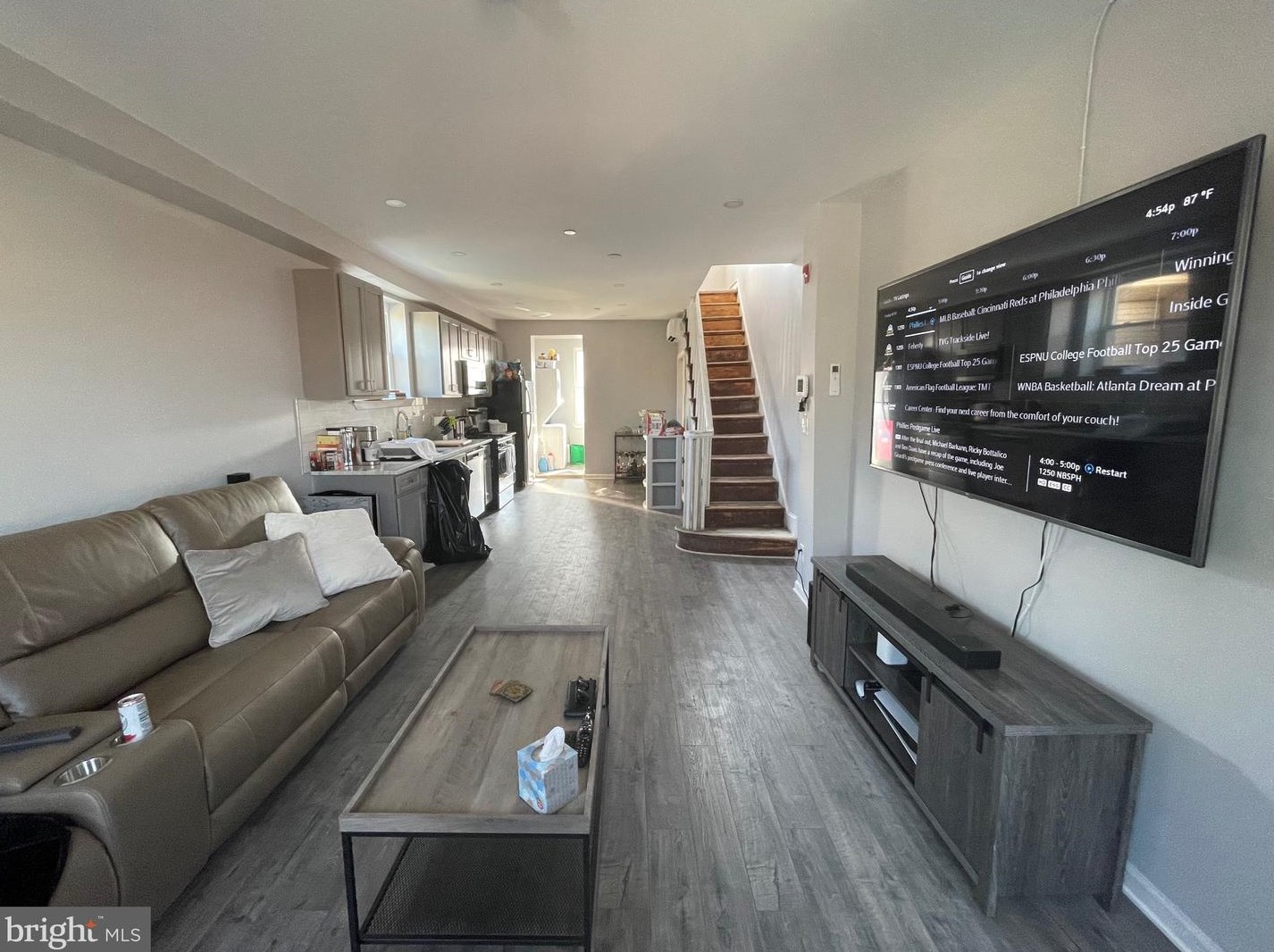 1120 Gerritt St #2f, Philadelphia, PA 19147