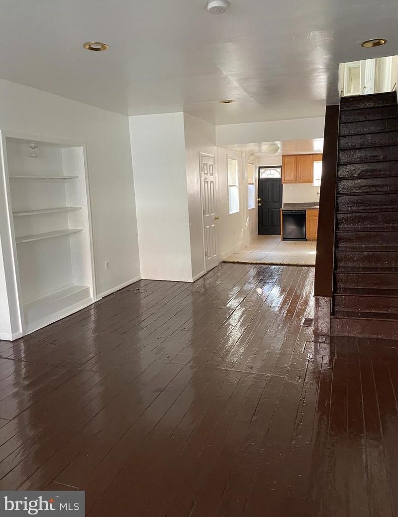 924 S 12th St, Philadelphia, PA 19123