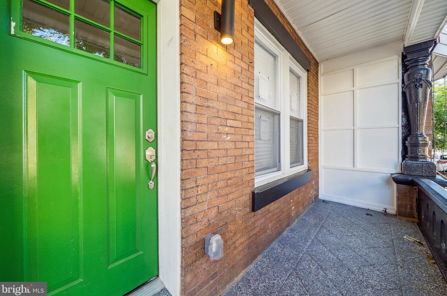 2319 Croskey St, Philadelphia PA  19132-4701 exterior