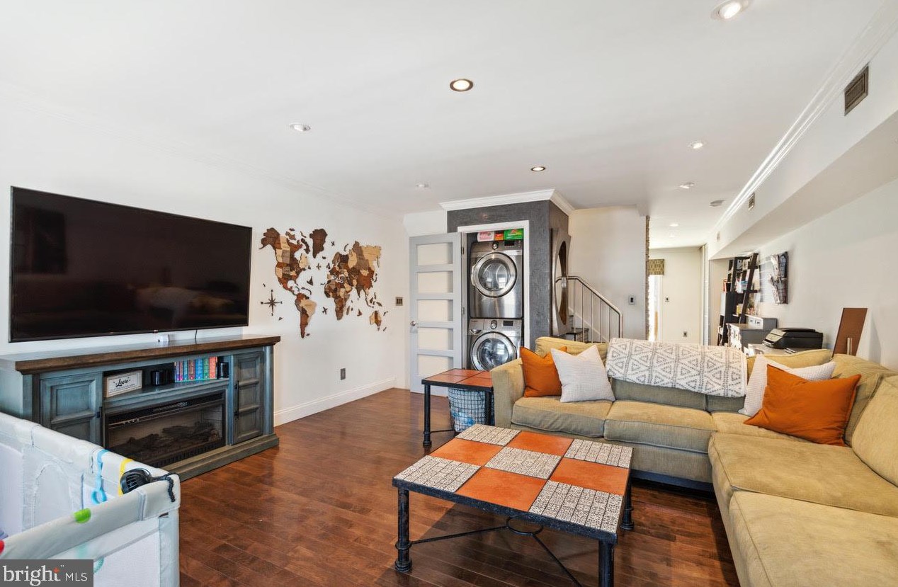 2811 E Ontario St, Philadelphia, PA 19134