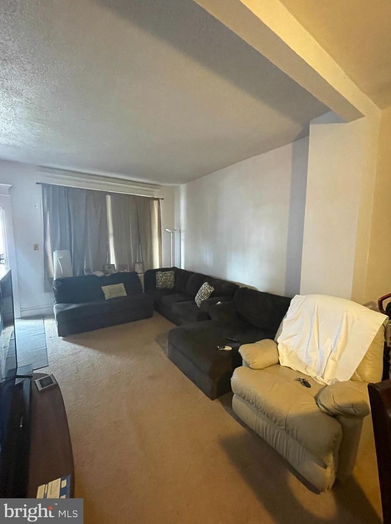 425 Ruscomb St, Philadelphia, PA 19120-0040