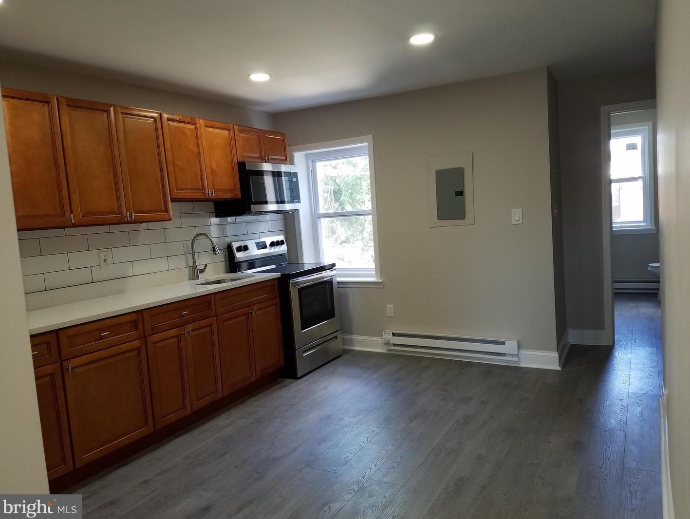 1531 W Bristol St, Philadelphia, PA 19140