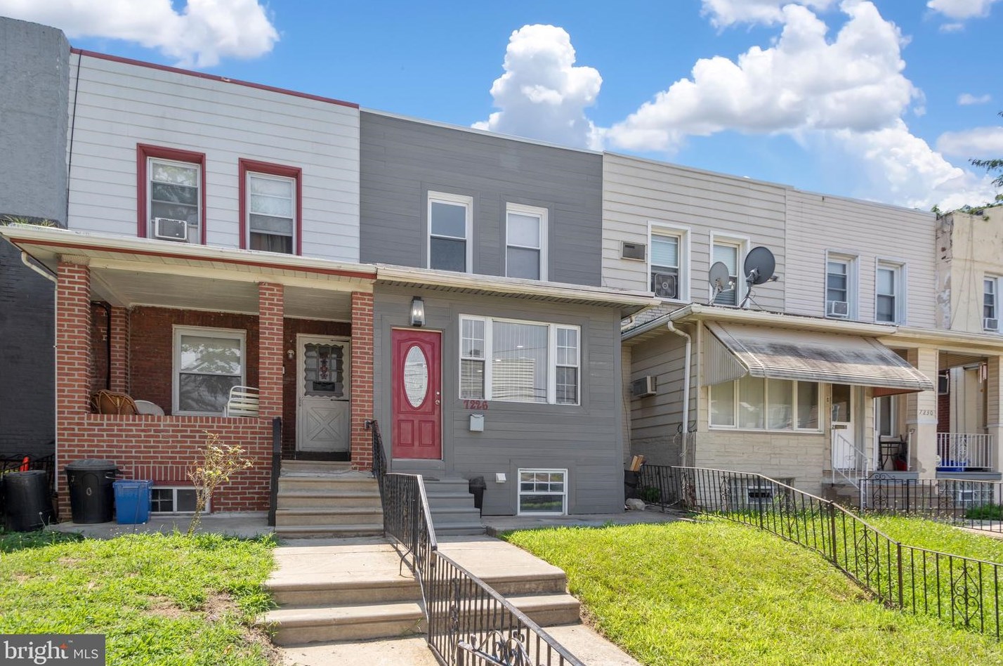 7226 Dicks Ave, Philadelphia, PA 19153-2415