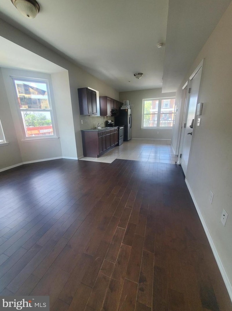 5052 Walnut St #203, Philadelphia, PA 19139