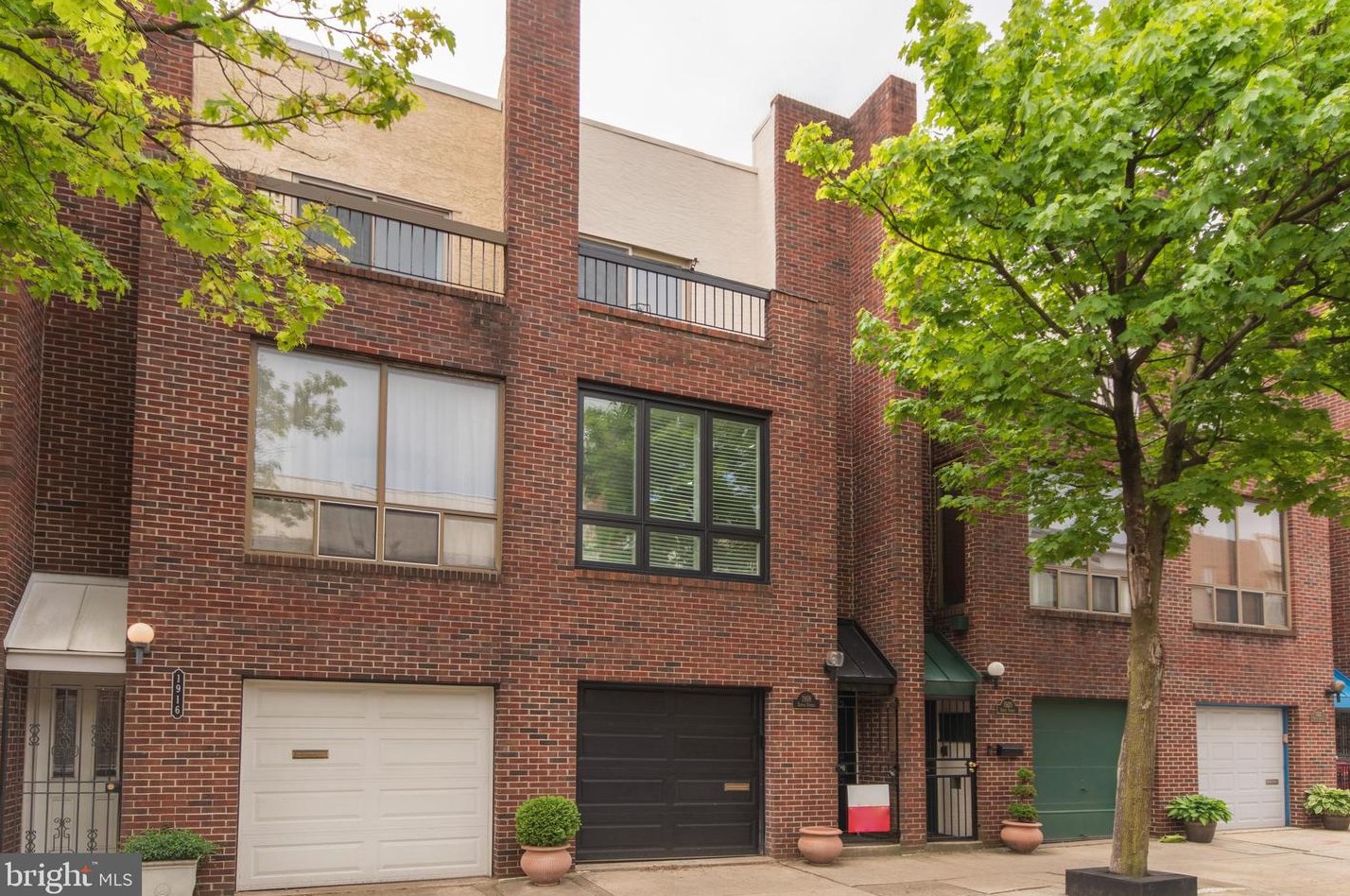 1918 South St, Philadelphia PA  19146-1434 exterior
