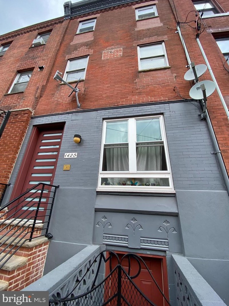 1425 Jackson St #1r, Philadelphia, PA 19145