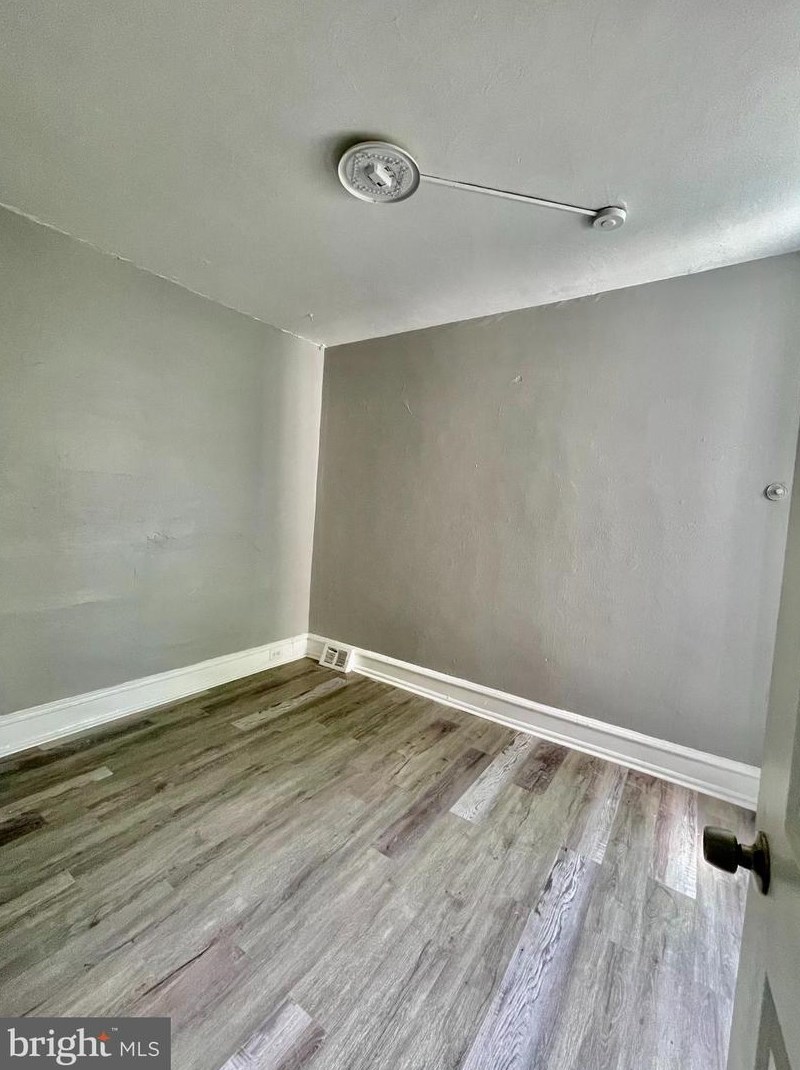 6335 Reedland St, Philadelphia PA  19142-2911 exterior