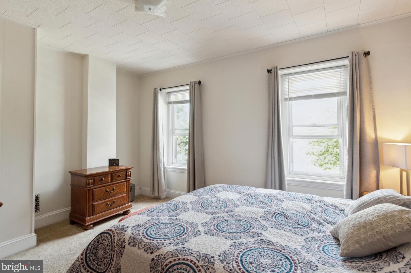 203 Righter St, Philadelphia PA 19128-3734 exterior