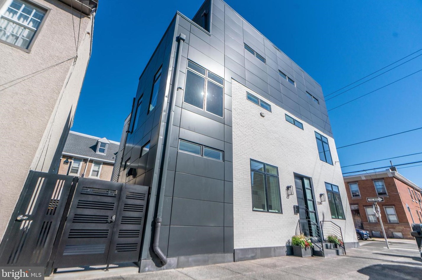 2324 Dauphin St, Philadelphia, PA 19132-0047