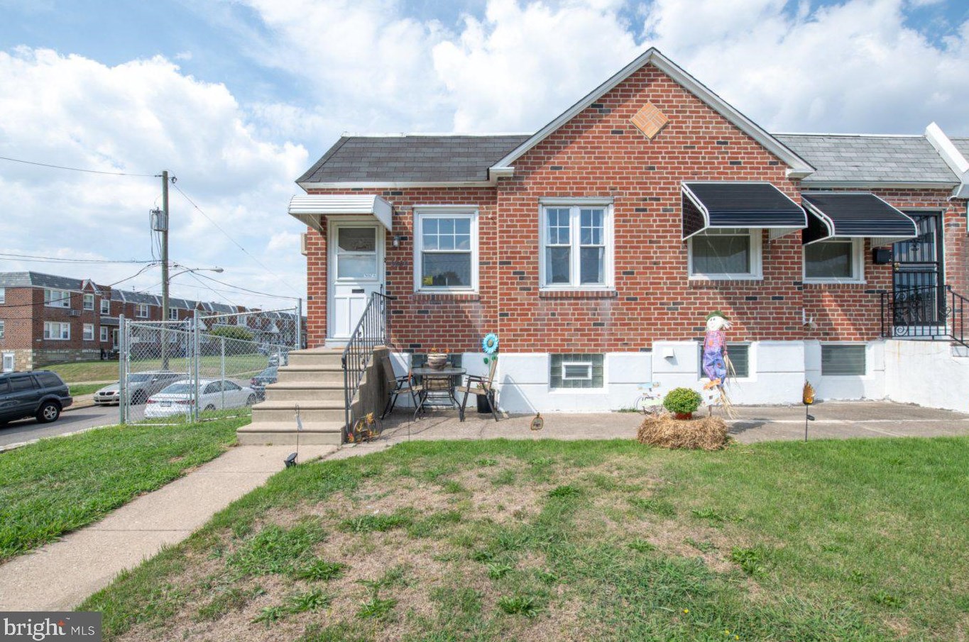 6828 Walker St, Philadelphia, PA 19135-2128