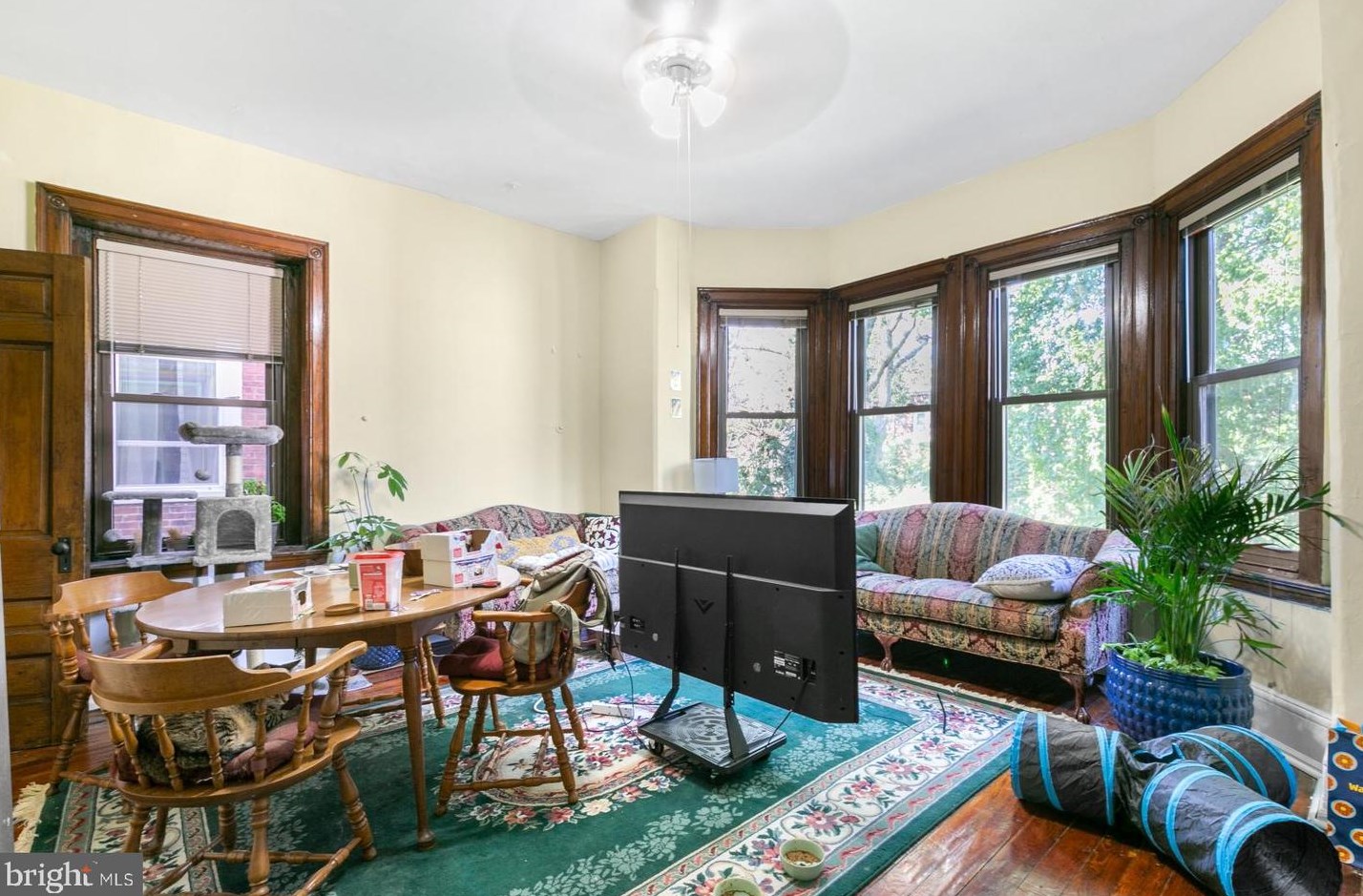 4411 Pine St #2, Philadelphia, PA 19104