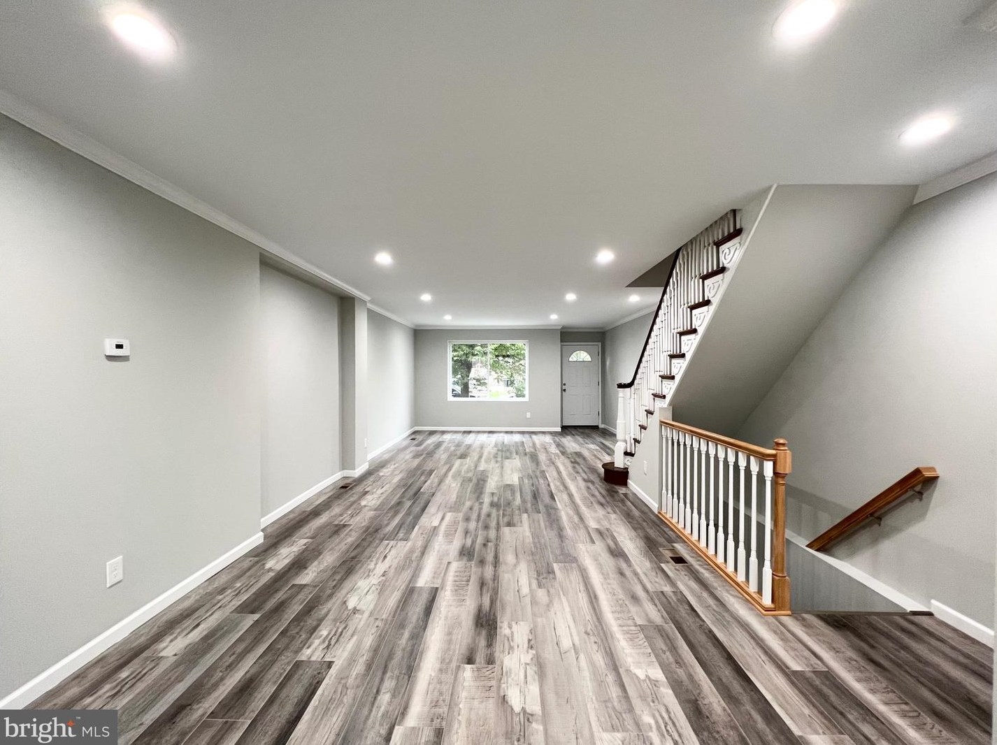 7505 Walnut Ln, Philadelphia PA 19144-1035 exterior