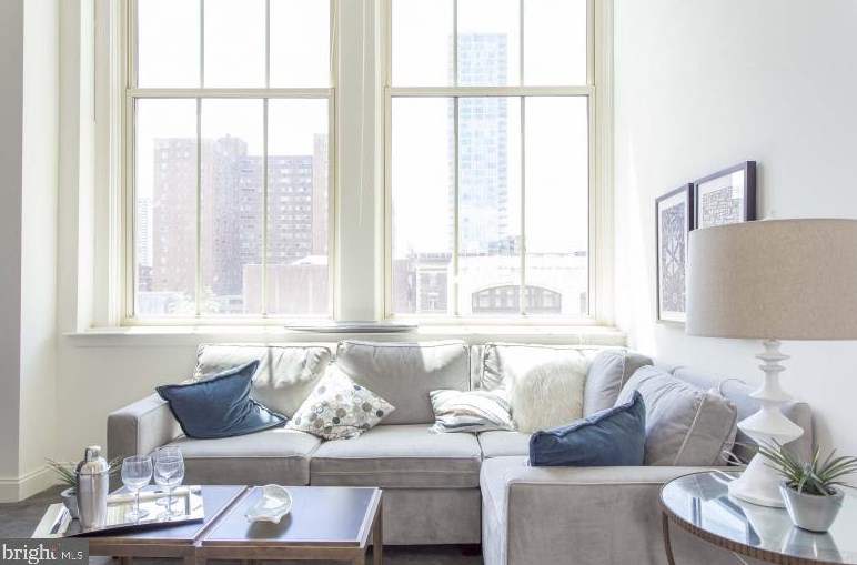 2121 Market St #614, Philadelphia, PA 19103