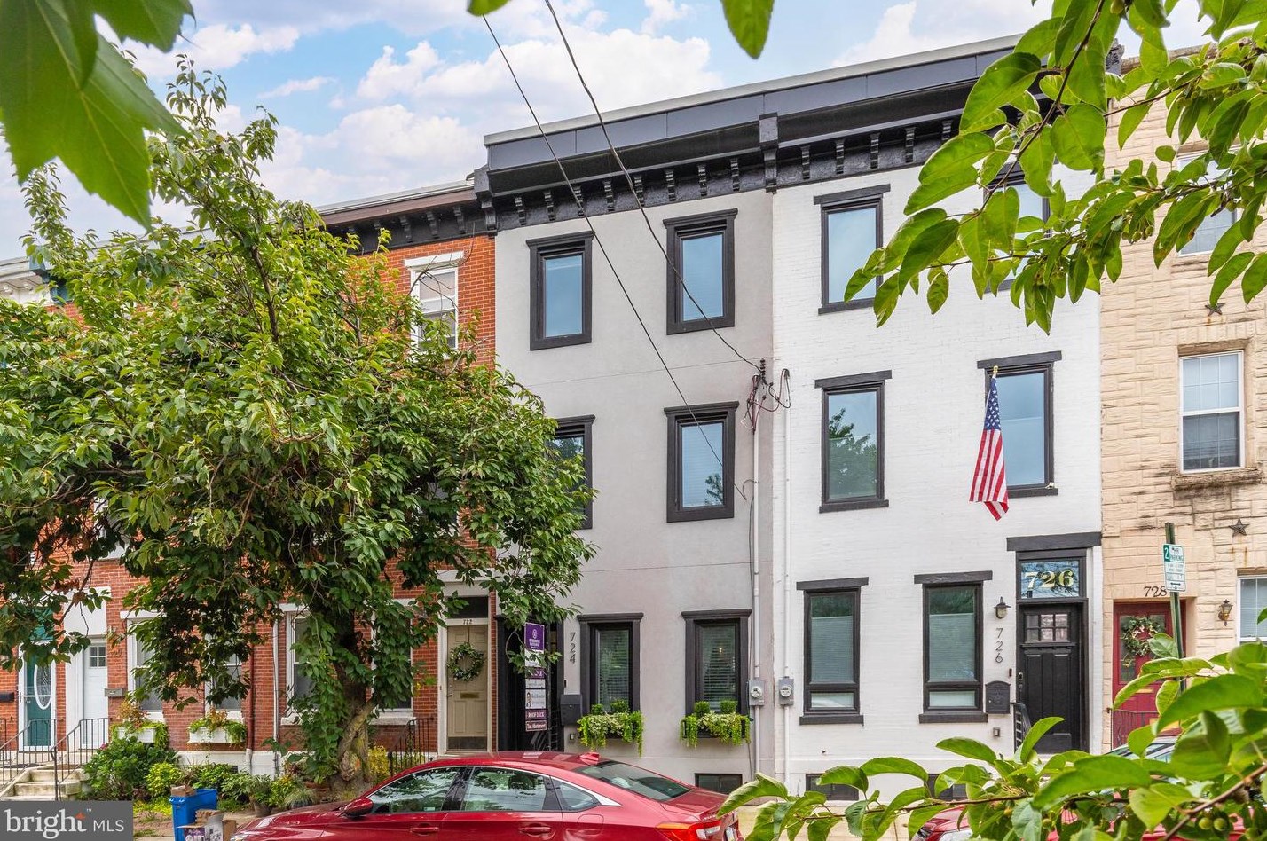 724 Shirley St, Philadelphia PA 19130-2826 exterior