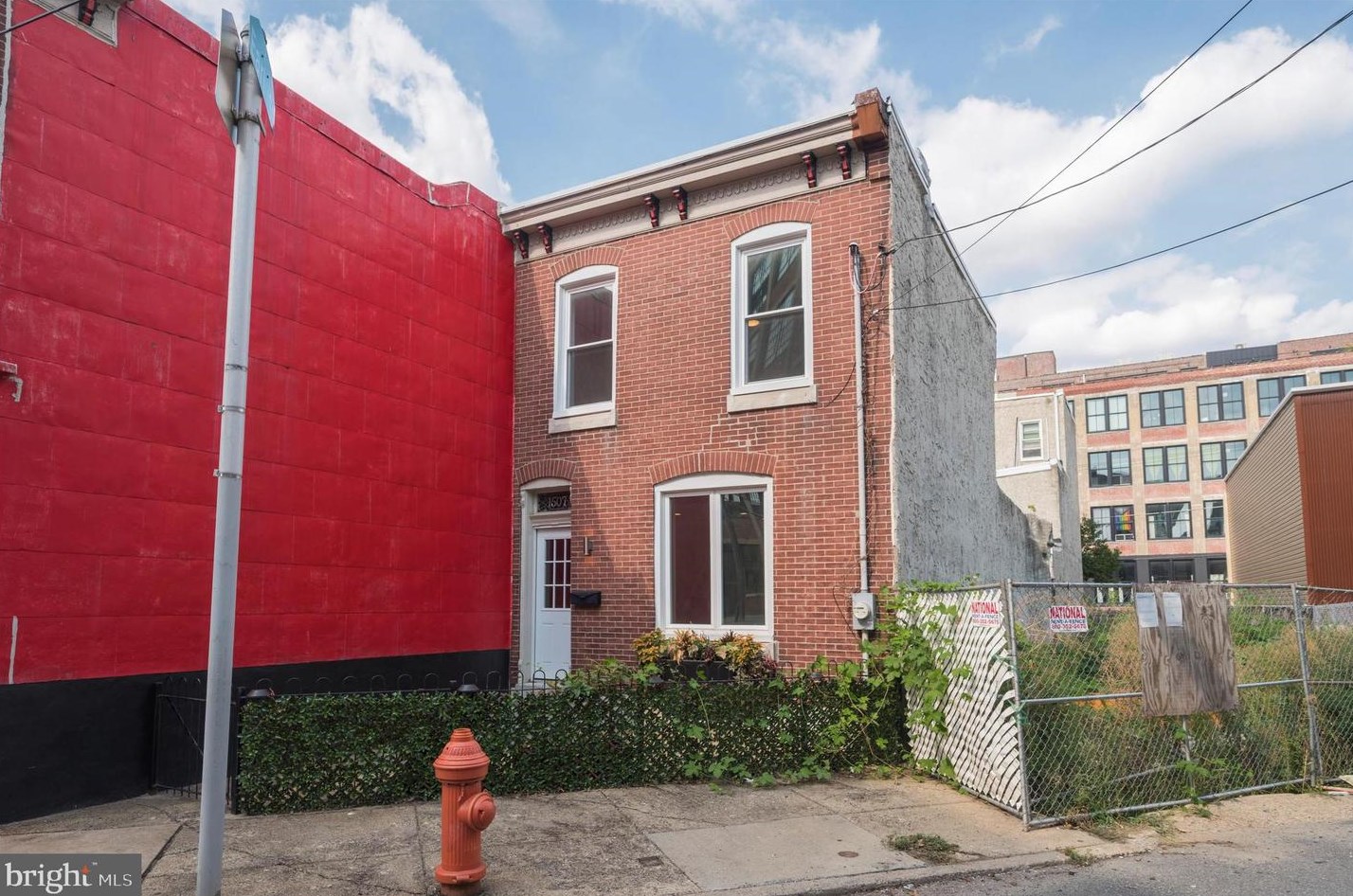 1507 Earl St, Philadelphia, PA 19125-2603