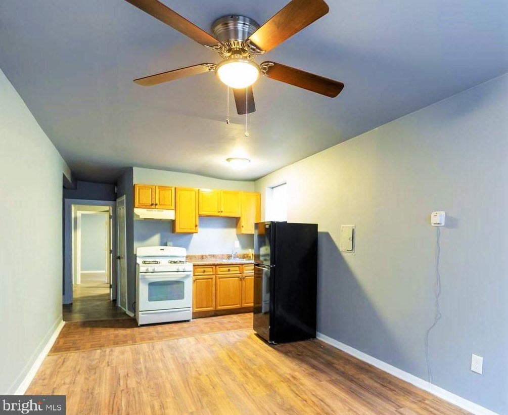 1826 S 5th St #1, Philadelphia, PA 19148