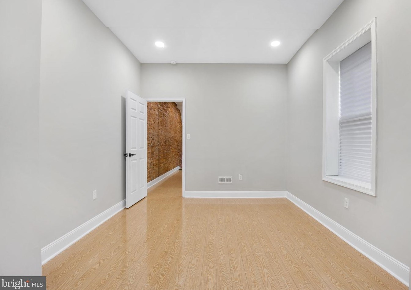 2051 Oxford St, Philadelphia PA  19121-4001 exterior