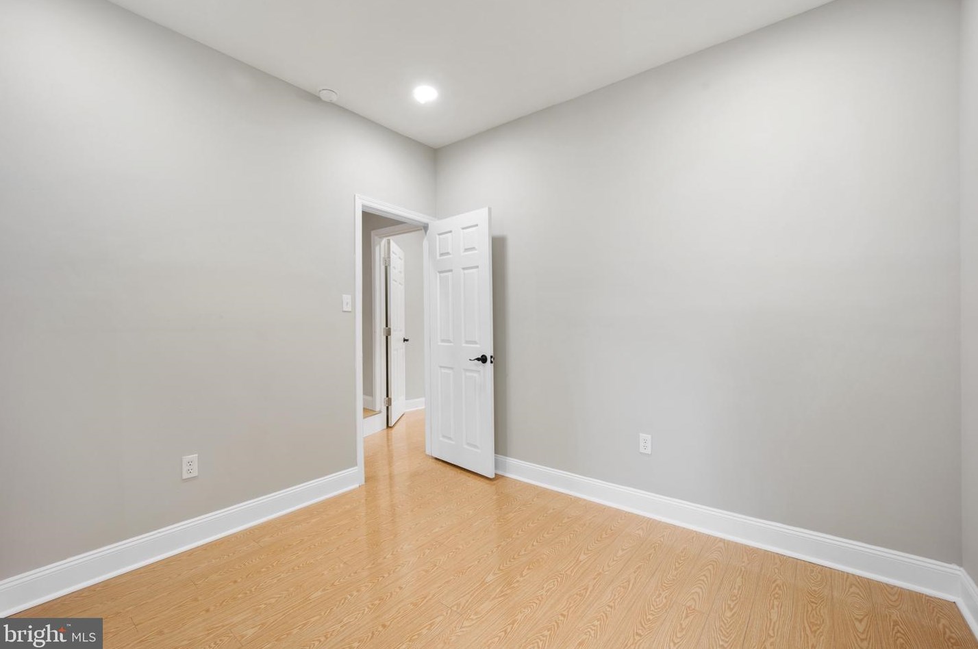 2051 Oxford St, Philadelphia PA  19121-4001 exterior