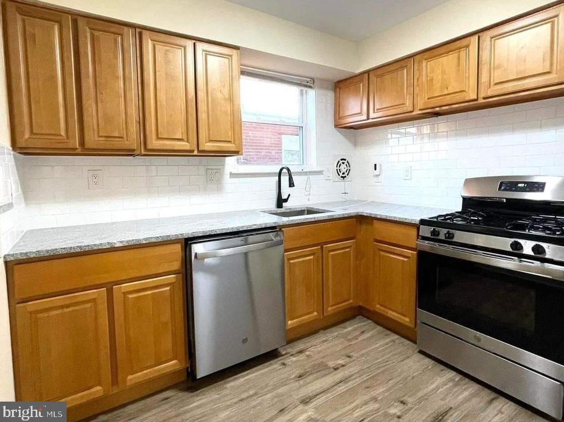 9428 Kirkwood Rd #2nd Floor, Philadelphia, PA 19114