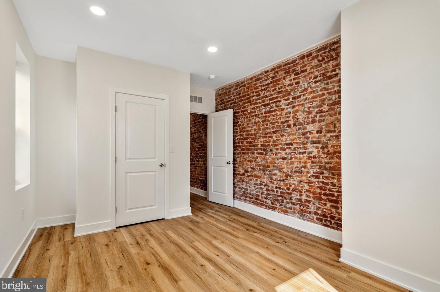 1631 Robinson St, Philadelphia PA  19151-3935 exterior