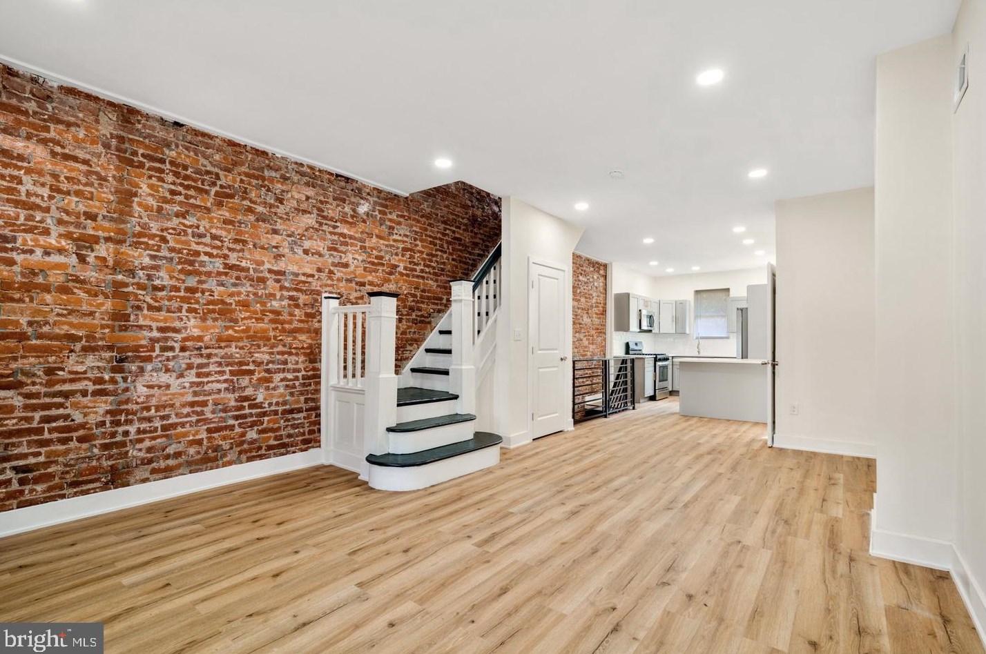 1631 Robinson St, Philadelphia PA  19151-3935 exterior