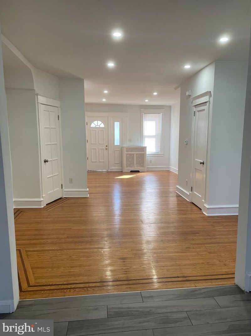 5020 Gransback St, Philadelphia, PA 19120-4009