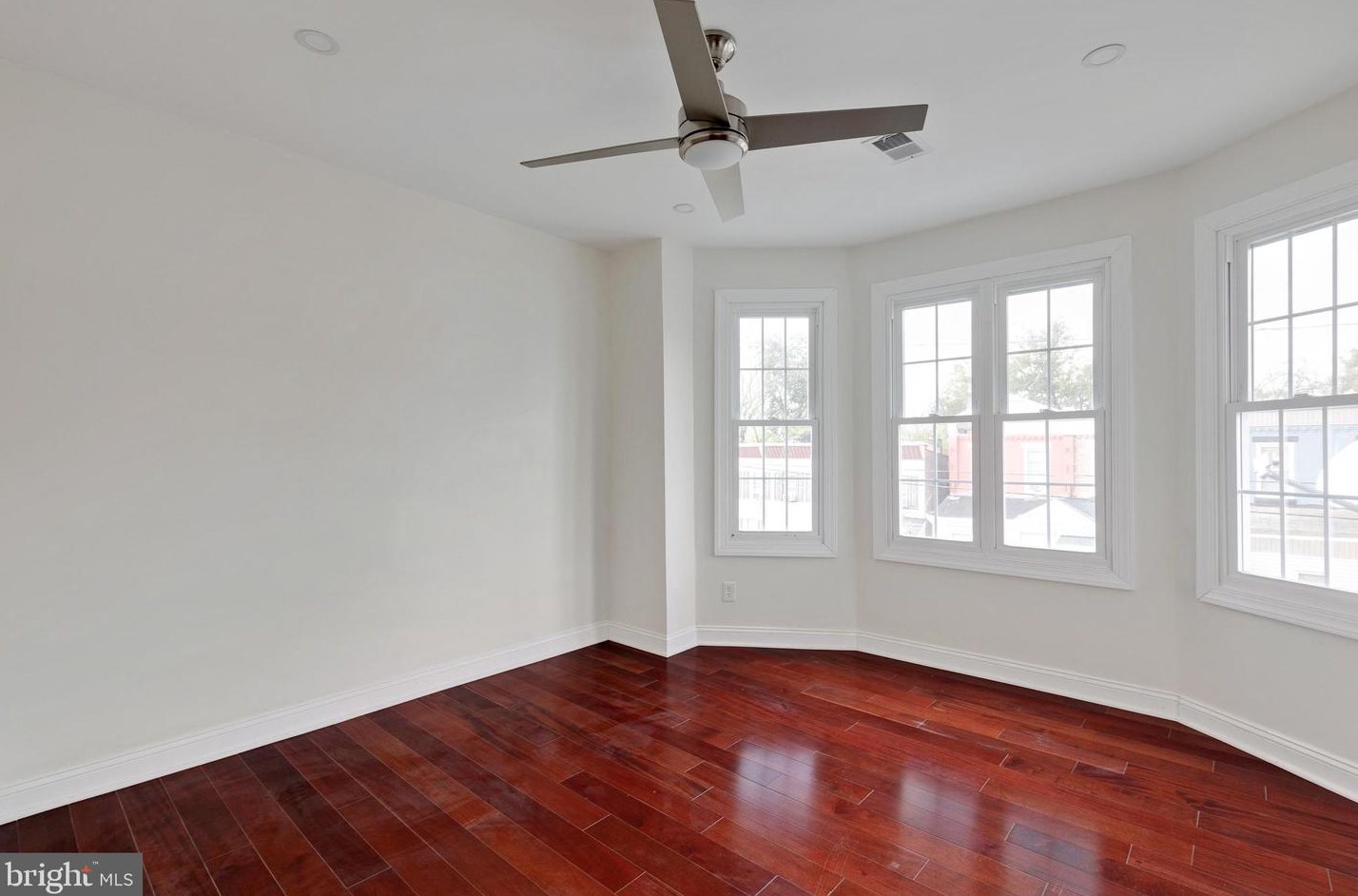 7038 Saybrook Ave, Philadelphia PA  19142-1124 exterior