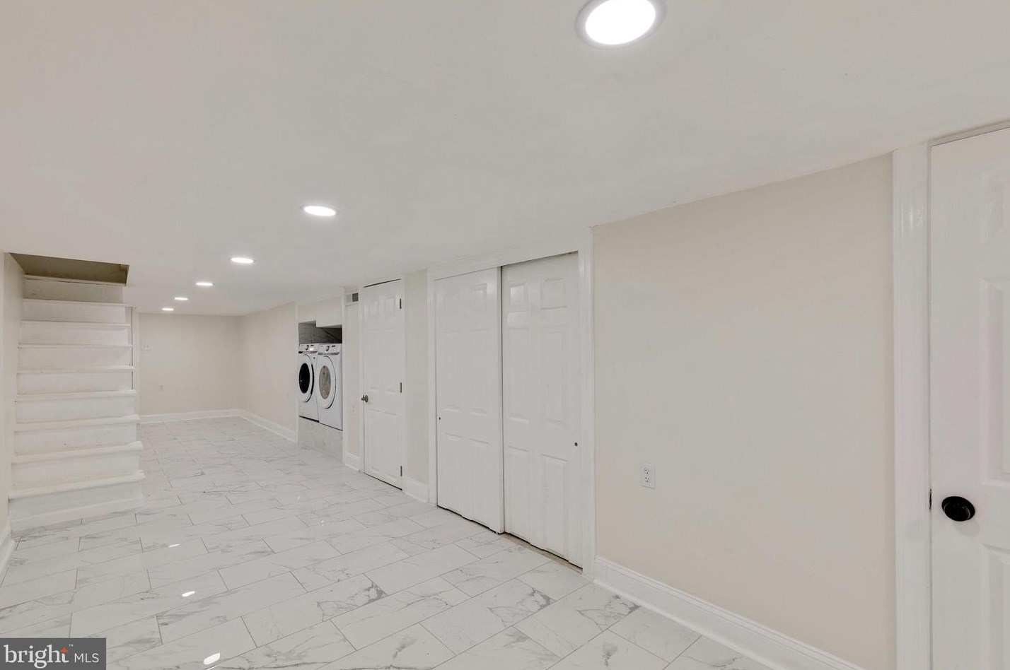 7038 Saybrook Ave, Philadelphia PA  19142-1124 exterior