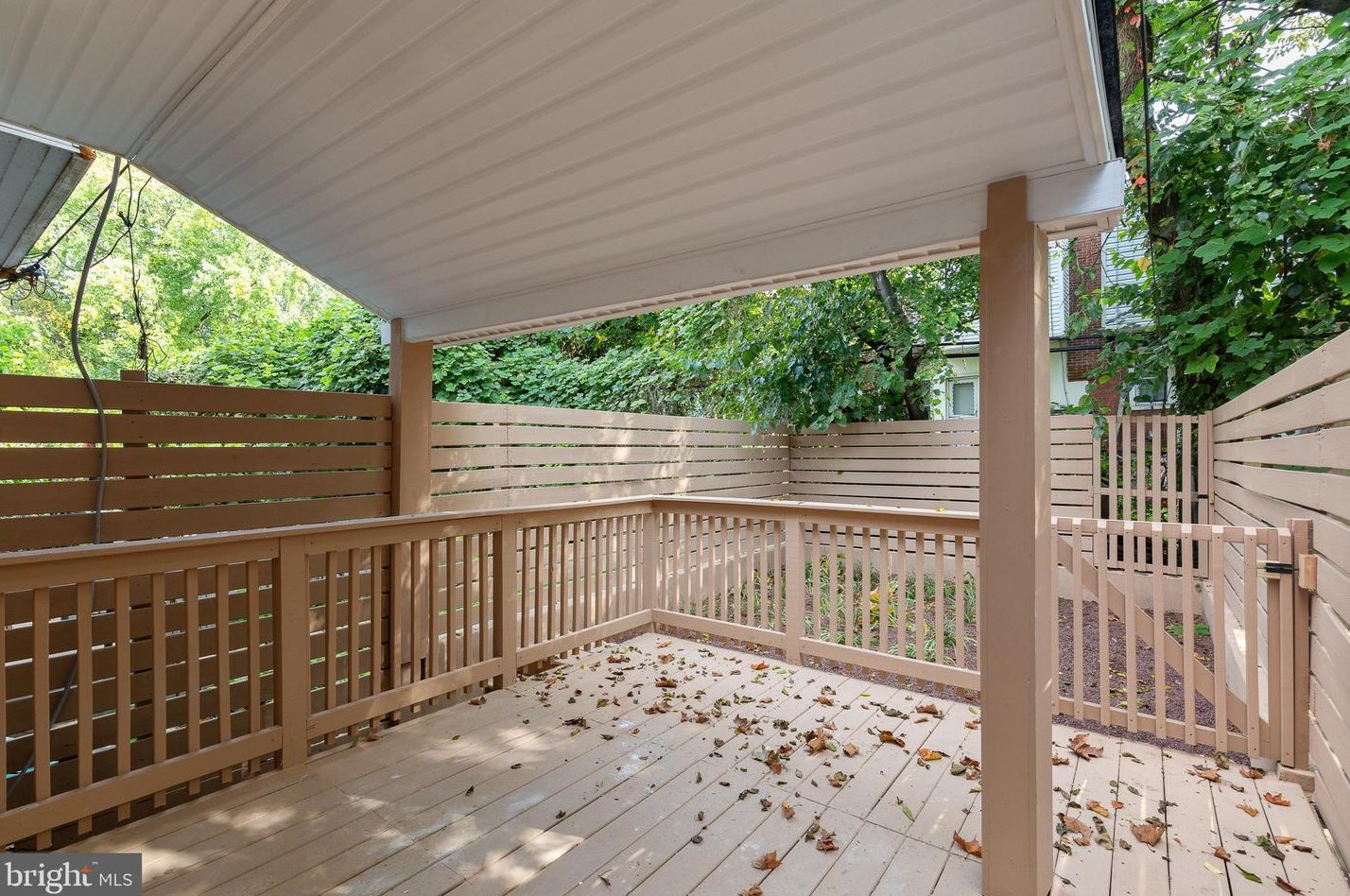 7038 Saybrook Ave, Philadelphia PA  19142-1124 exterior