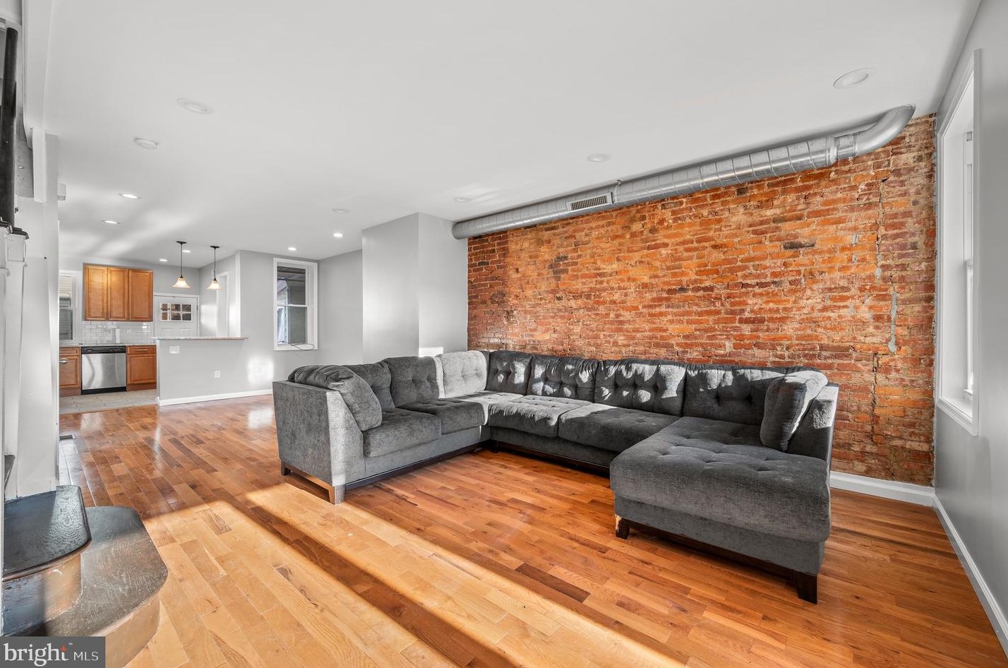 5734 N Camac St, Philadelphia, PA 19141