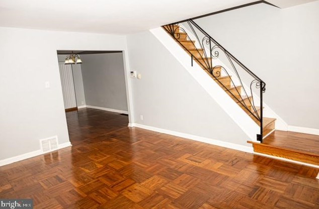 5931 Elmhurst St, Philadelphia, PA 19149