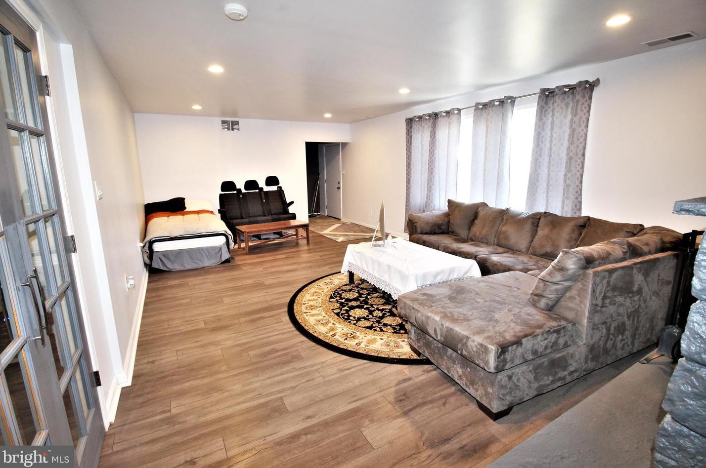 2831 Normandy Dr, Philadelphia, PA 19154