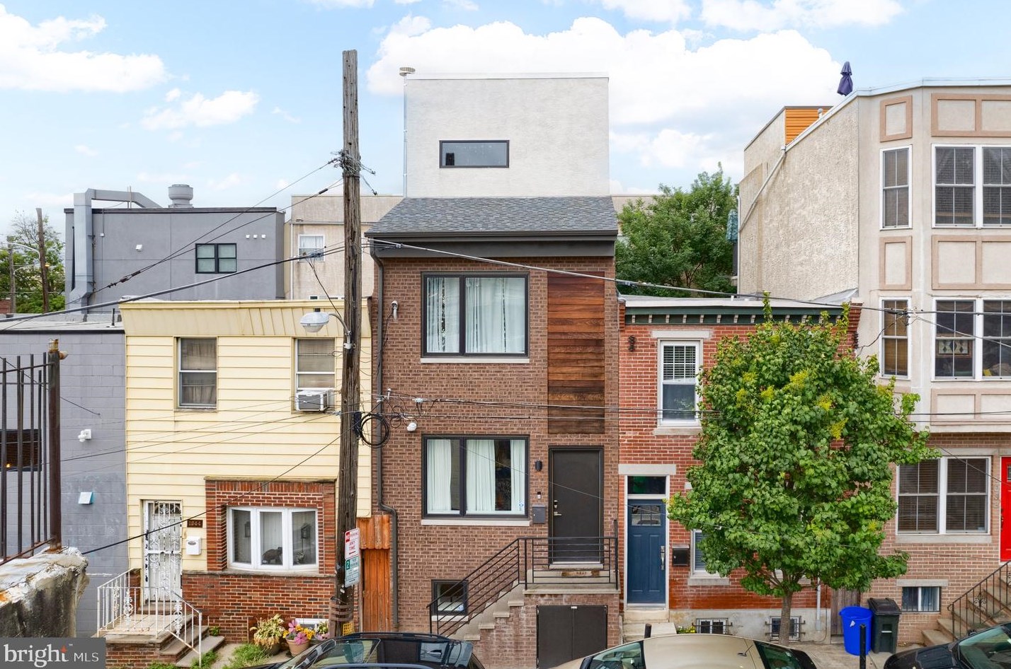 1042 S Cleveland St, Philadelphia, PA 19146