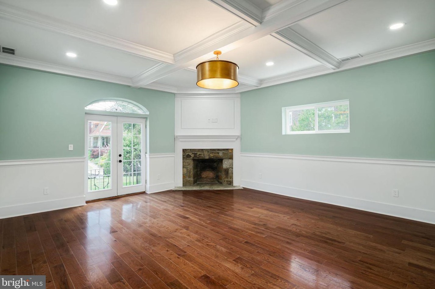 711 Phil Ellena St, Philadelphia, PA 19119-1532