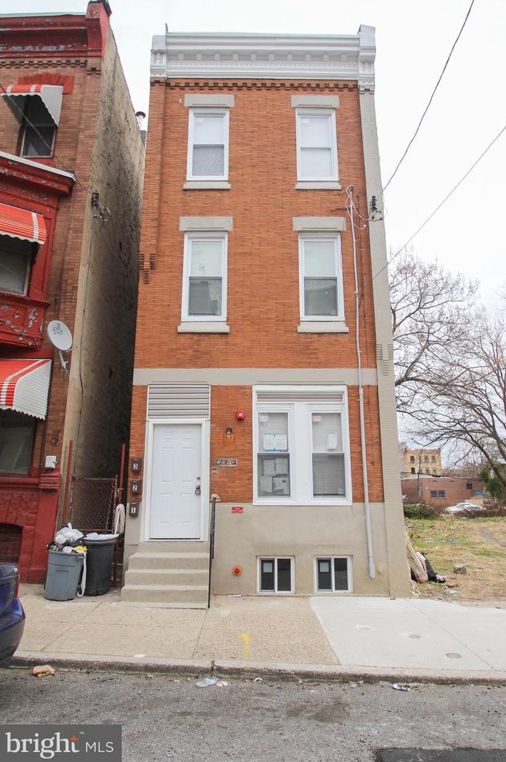 2341 N 16th St #2, Philadelphia, PA 19132