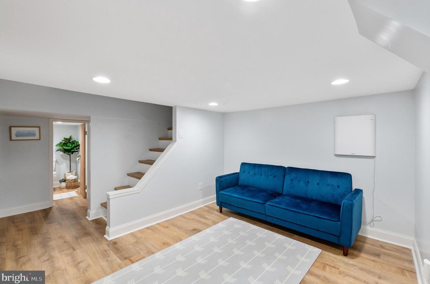 2572 Kern St, Philadelphia PA 19125-1711 exterior