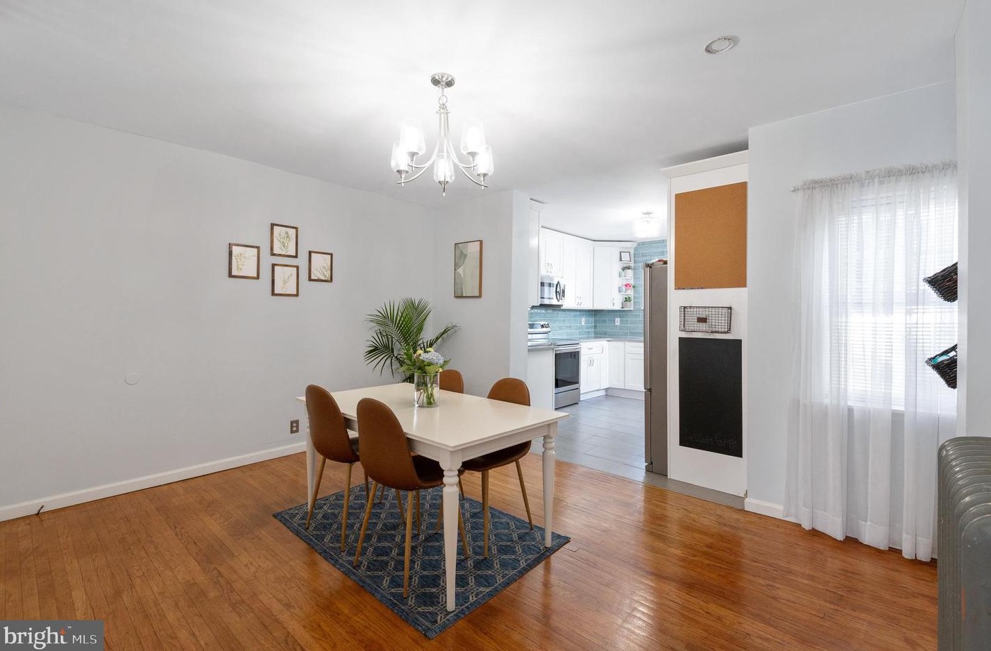 2572 Kern St, Philadelphia PA 19125-1711 exterior