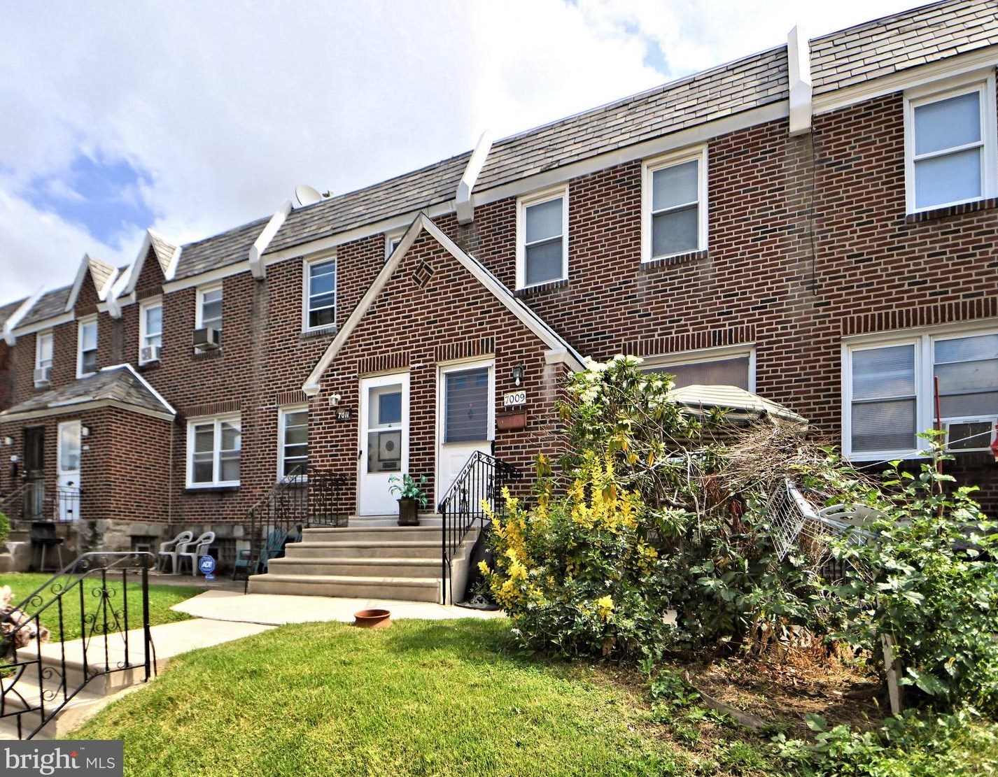 7009 Lynford St, Philadelphia, PA 19149-1715