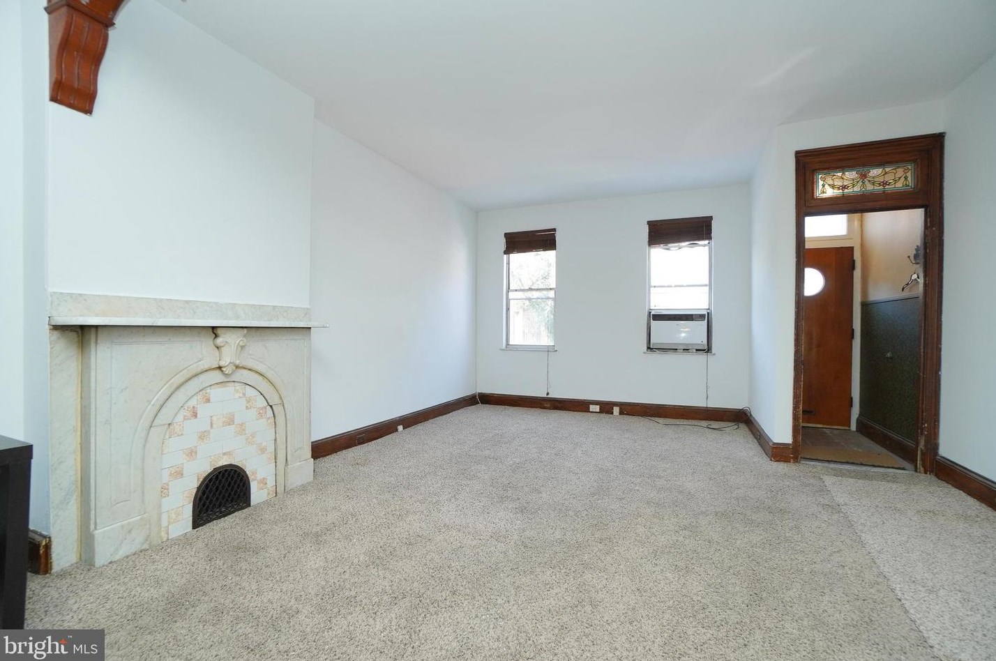 1527 S 10th St, Philadelphia, PA 19147